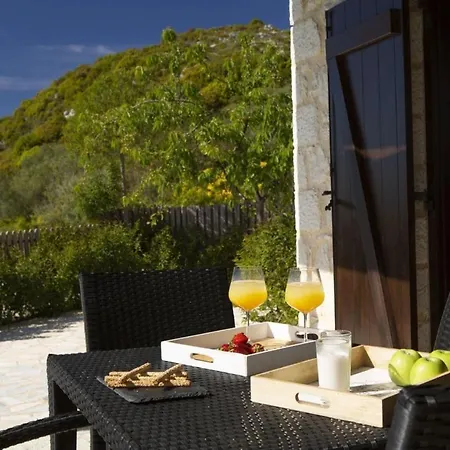 Amadryades Villas-villa Terina